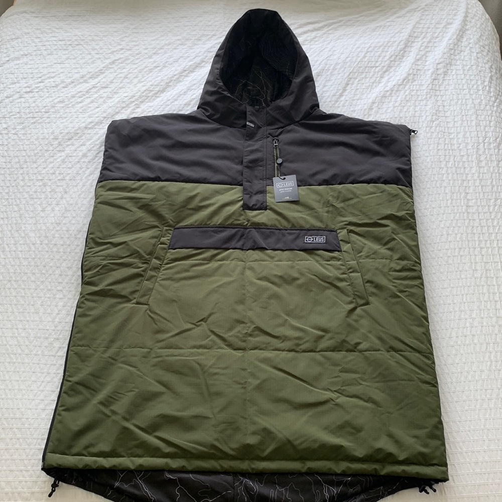 Leus Yosemite Apex Poncho Changing Towel